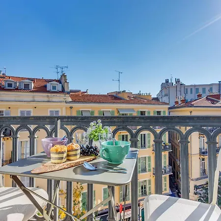 Vue Magenta Ap4484 By Riviera Homes *